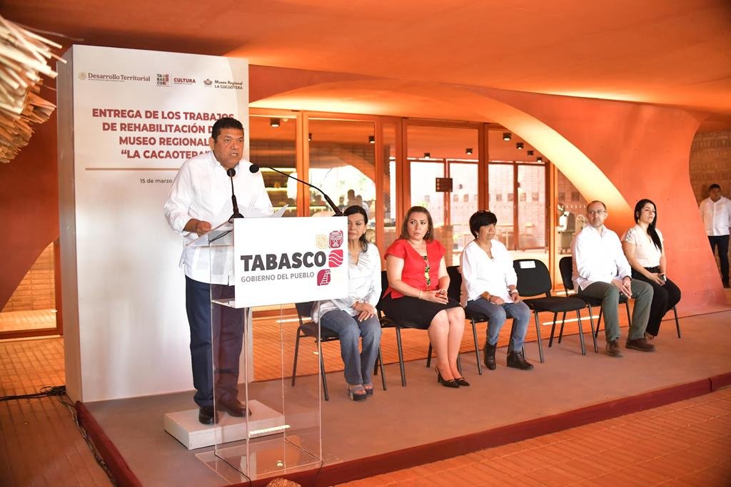 Inaugura Javier May Museo La Cacaotera
